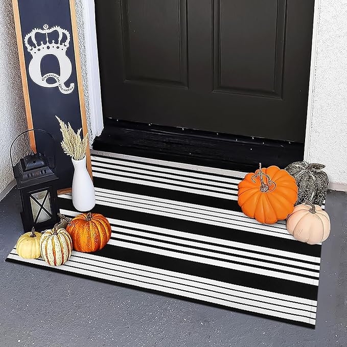 OJIA Christmas Front Door Mat 24"x35" Black and White Front Door Rug Washable Entryway Rug Cotton Handwoven Holiday Indoor Outdoor Doormat Small Area Rugs for Porch/Home Entrance Decor