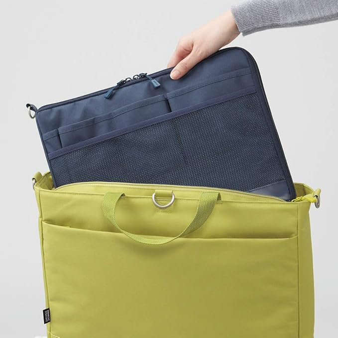 LIHITLAB Laptop Sleeve, Water & Stain Repellent, Horizontal, 13.4" x 9.8", Red (A7681-3)