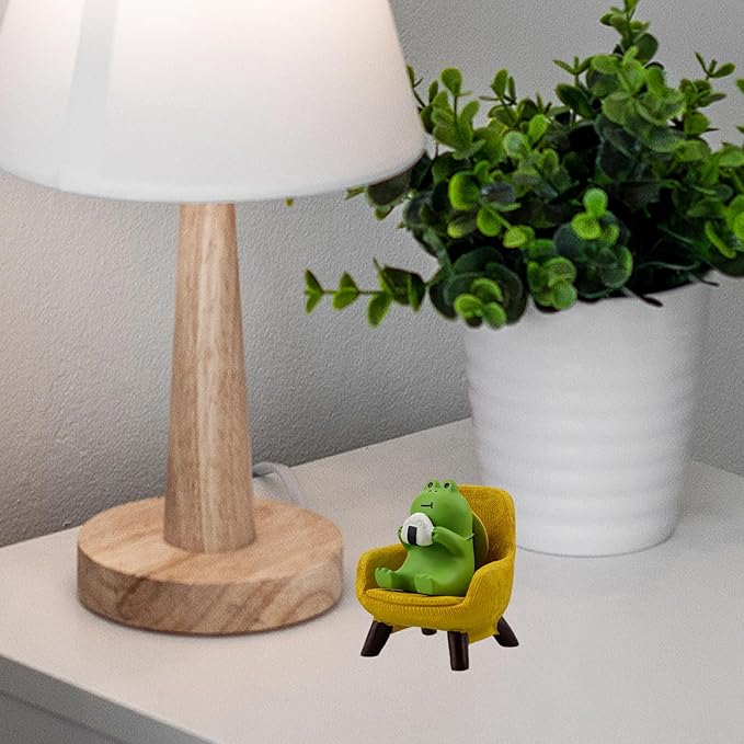 Miniature Frog Figurines Statue - Cute Frog Sculpture for Outdoor Fairy Garden and Desk Decorations - Adorable Frog Figurine Statue Decor for Plant Shelf Desk Office Bedroom(Yellow Sofa)