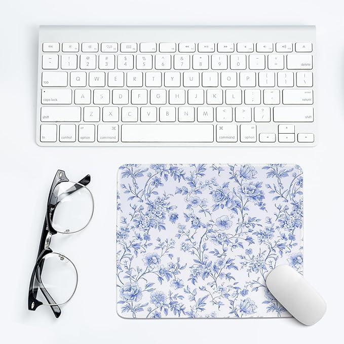 Light Blue Chinoiserie Mouse Pad,Blue and White Floral Desk Mat,Girly Preppy Floral Mouse Pad for Dorm Home Office Desktop Decor,10.2x8.2 Inch