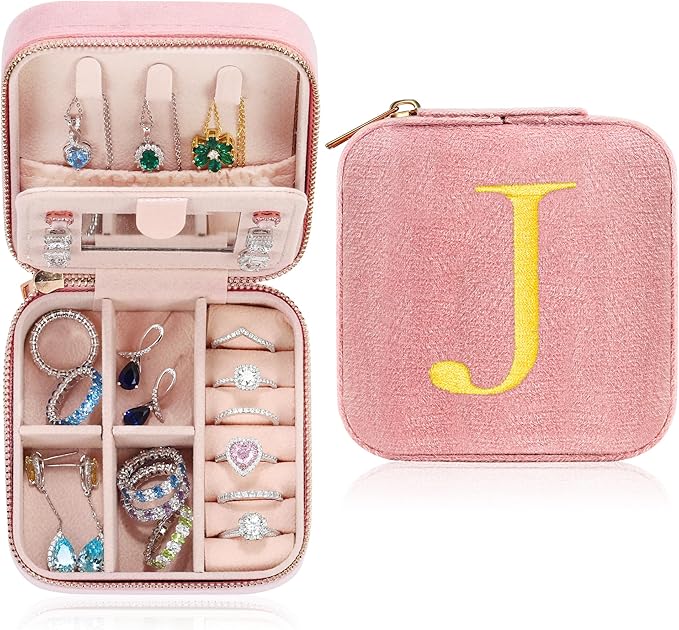 Parima Bridesmaid Proposal Gifts Wedding Day - Small Jewelry Box Travel Jewelry Case Organizer for Women Matron Maid Of Honor Bachelorette Party favors Bride Gift Flower Girl Gifts - Letter J, Pink