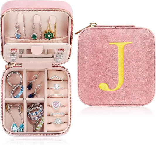 Parima Bridesmaid Proposal Gifts Wedding Day - Small Jewelry Box Travel Jewelry Case Organizer for Women Matron Maid Of Honor Bachelorette Party favors Bride Gift Flower Girl Gifts - Letter J, Pink