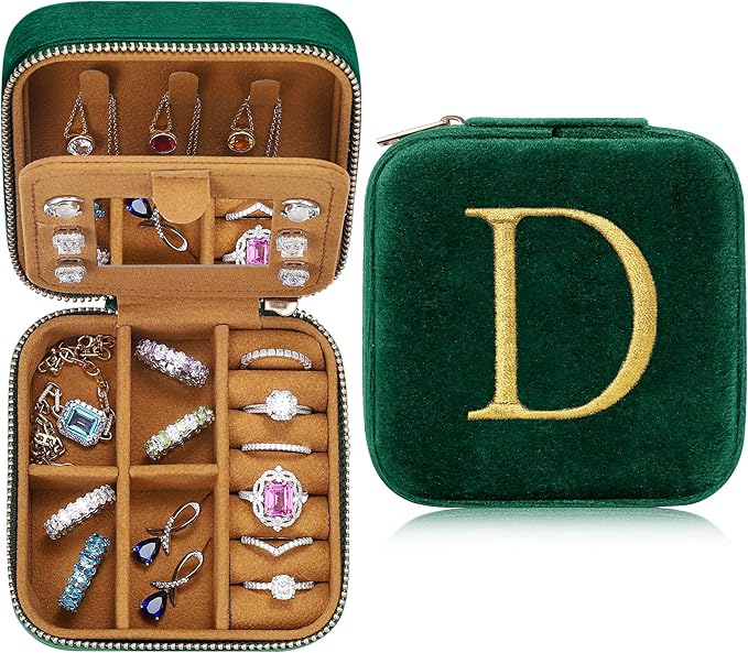 Parima Friend Gift for Women - Plush Velvet Emerald-Green Jewelry Box Travel Case - Letter D, Green